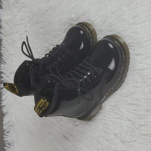 NWOB Dr. Martens Brooklee
